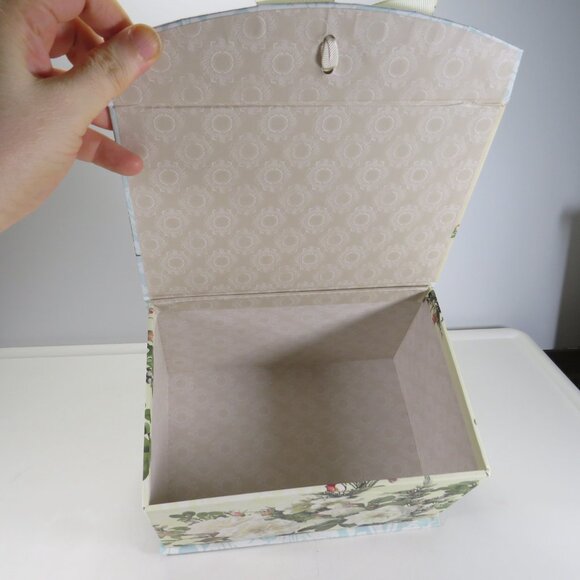 White Rose Gift Box w Magnetic Closure 8x5.5" with glitter, paper flower accents - Picture 7 of 10